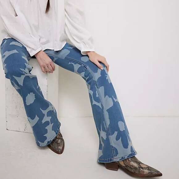 We The Free Denim - We The Free Penny Pull-On Printed Flare Jeans / Indigo Combo Everything